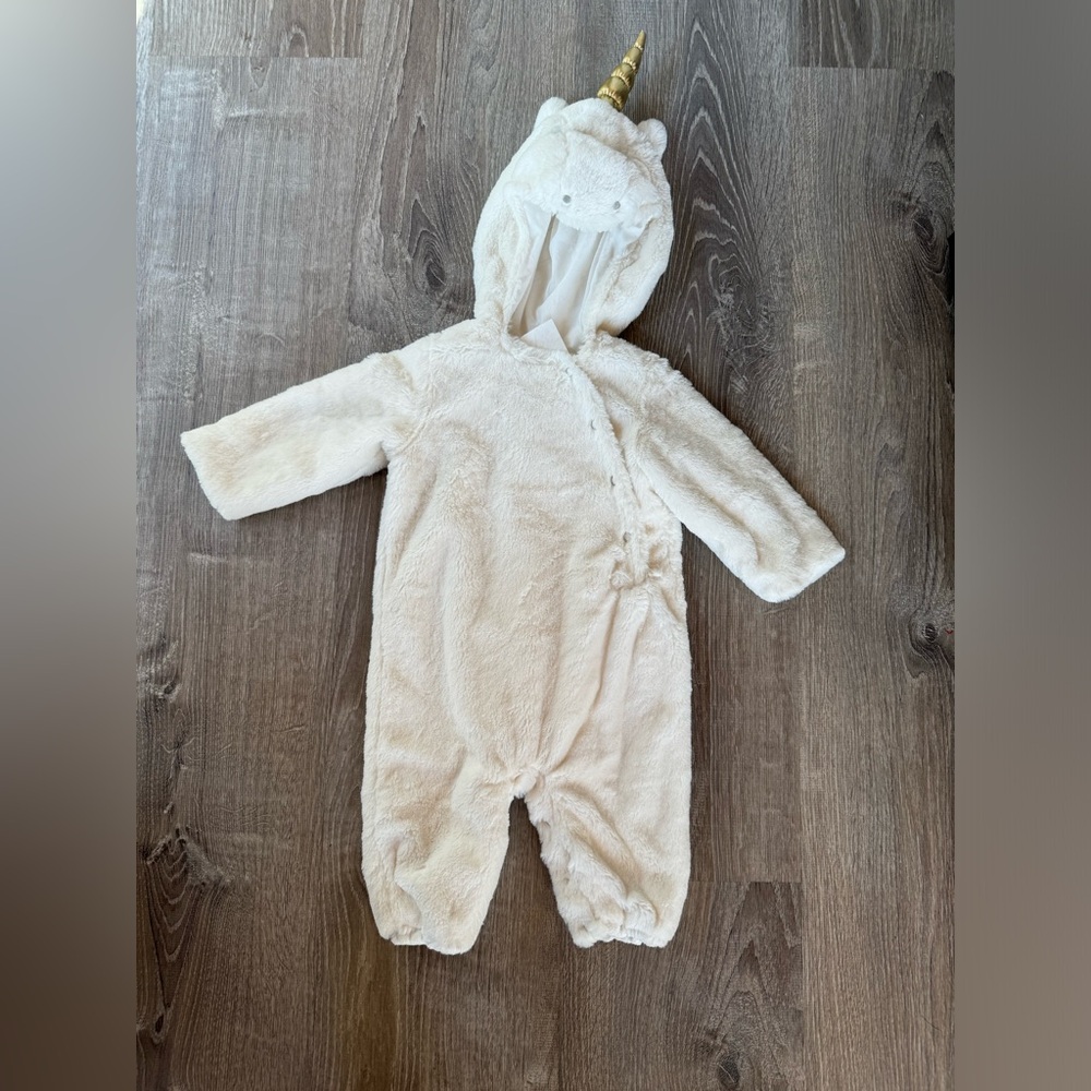 Pottery Barn Kids Cream Unicorn Hooded Fleece Costume with Gold Horn